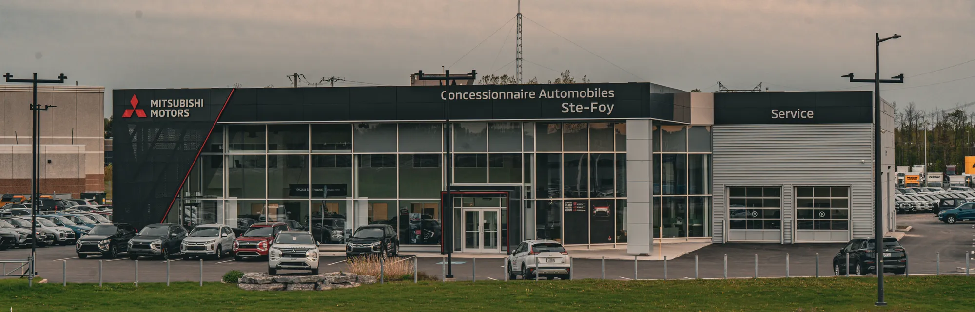 Façade principale du concessionnaire